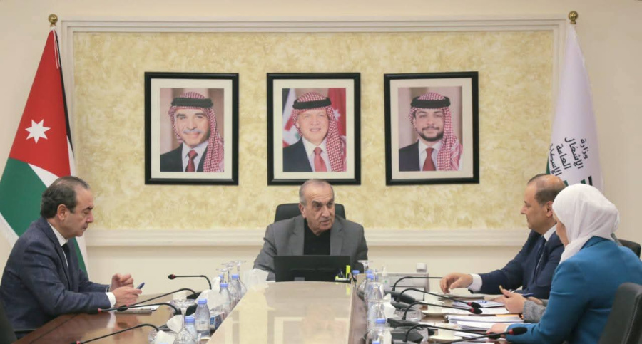 وزير الأشغال ونقيب المهندسين يبحثان توسيع