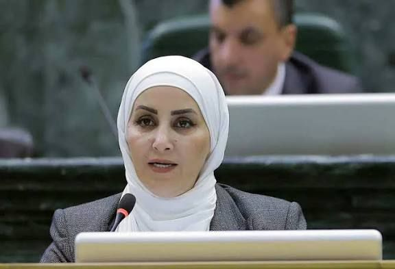 أبو رمان توجه سؤالا مباشرا لوزير