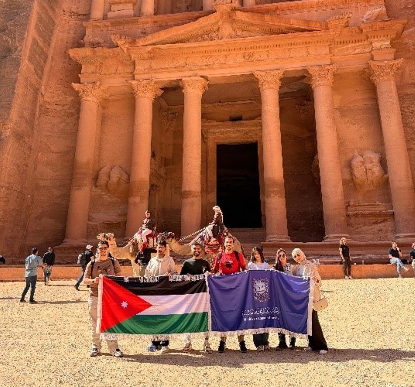 عمّان الأهلية تشارك بتميّز بالملتقى الخامس