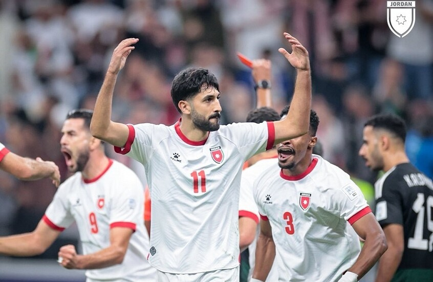 احتفال الكرسي.. يزن النعيمات يشعل مدرجات