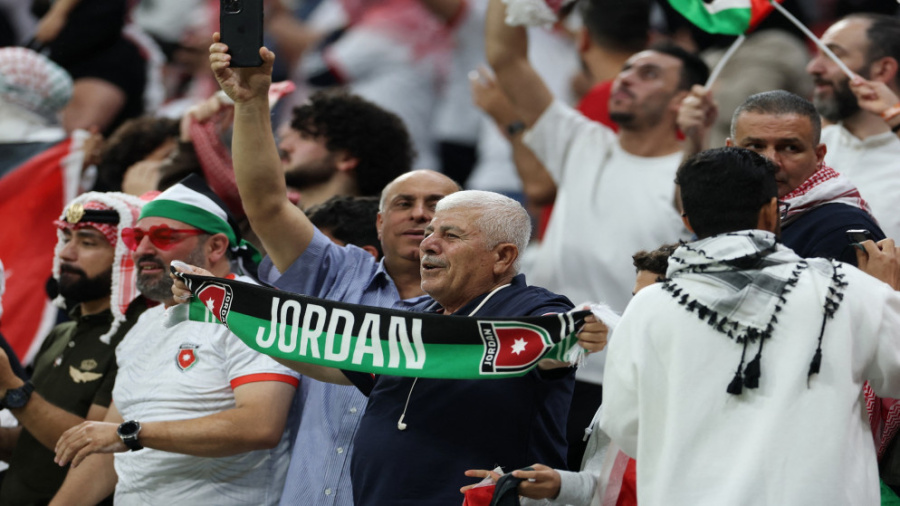 ولي العهد يهنئ النشامى: بالعلامة الكاملة..