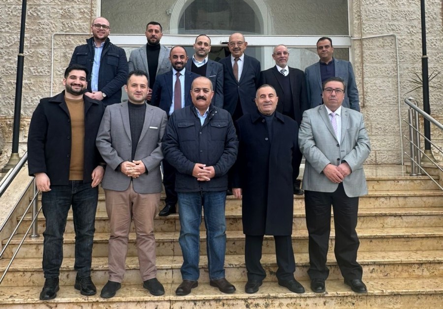 عشيرة بني هاني تكرم محافظ إربد