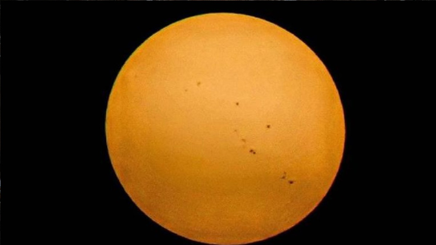 نهر الطاقة الشمسية: رصد انبعاث كتلي