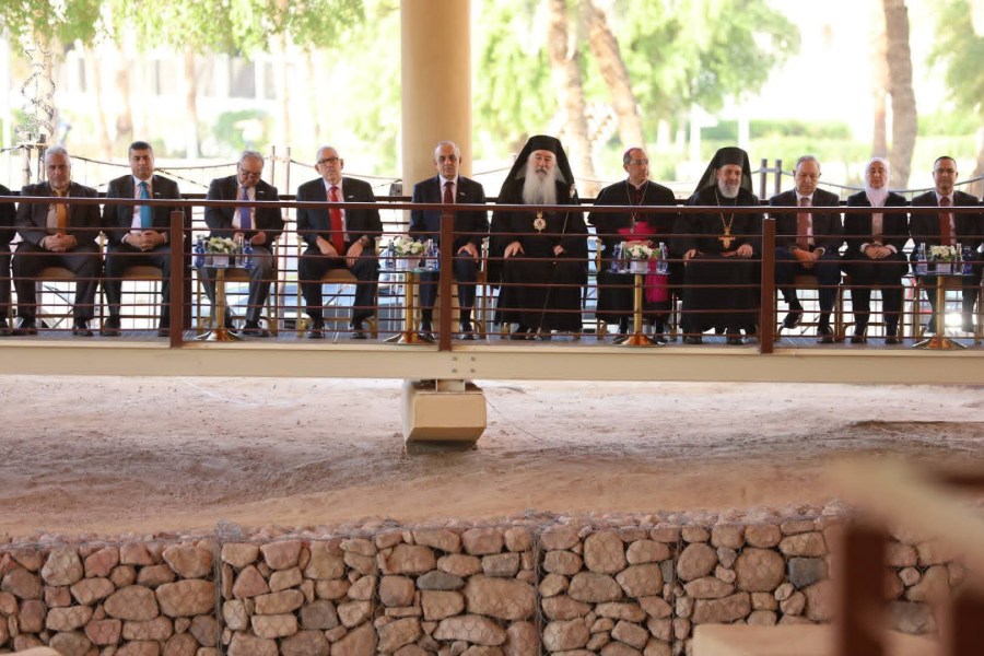 مندوبا عن الملك.. وزير السياحة يرعى