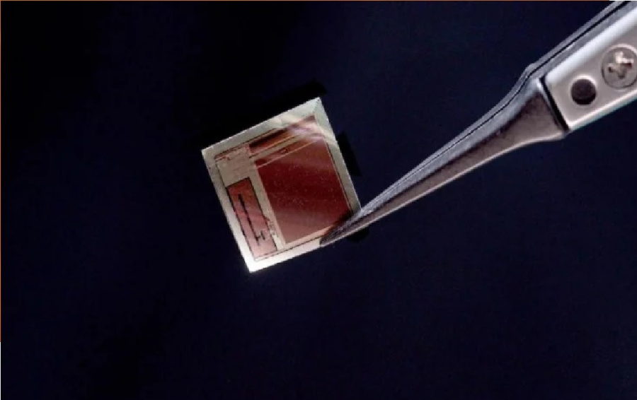 العقل والحاسوب: كيف أحدث الذكاء الاصطناعي