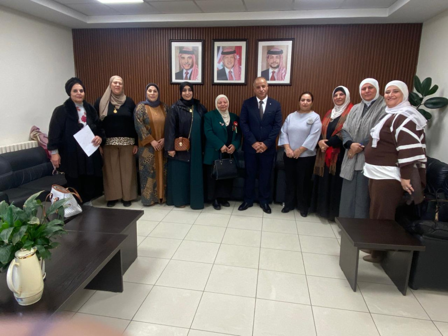 متصرف لواء الجامعة يستقبل وفدا من