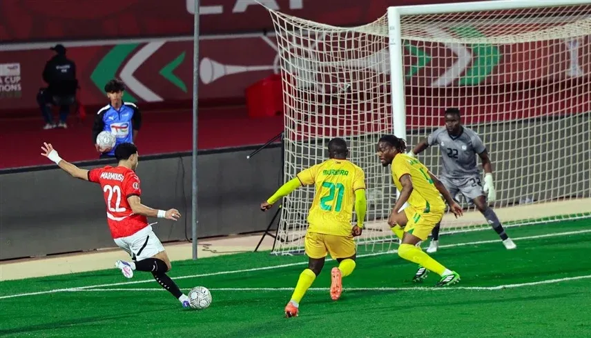 بداية صعبة لـالفراعنة.. صلاح يقود مصر