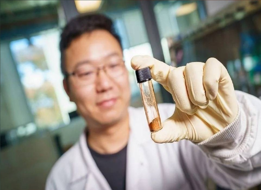 سائل ذكي ينهي عصر انفجار البطاريات: