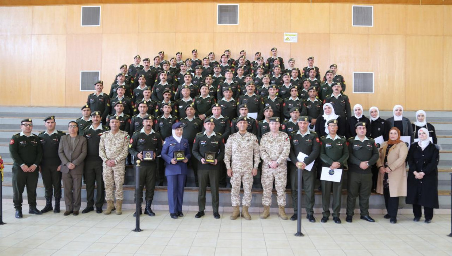 اختتام دورات في مديرية التربية والتعليم