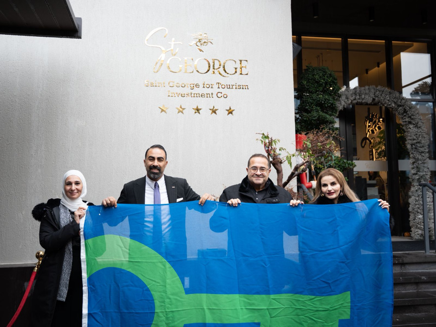 سان جورج الفحيص: أول مطعم 5