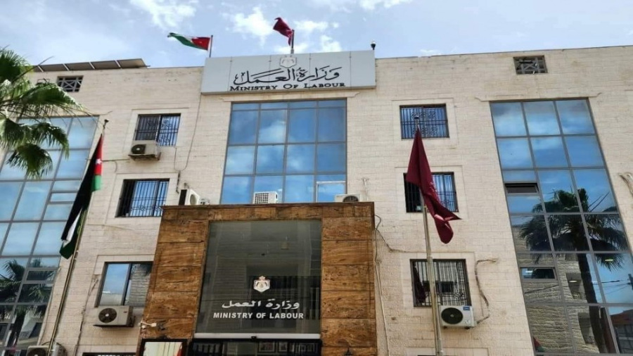 344 شكوى عمالية ضد منشآت لم