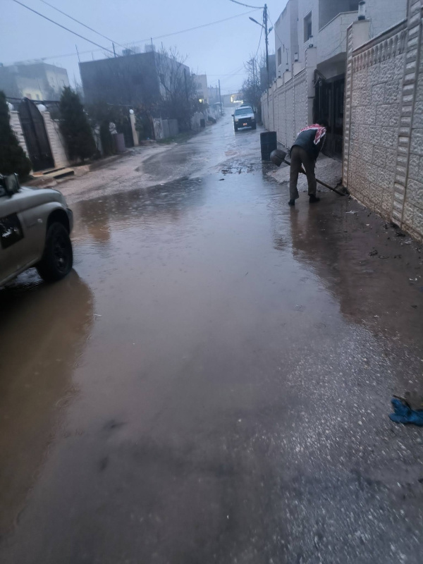 عجلون: اغلاق متعمد لعبارة مياه يهدد