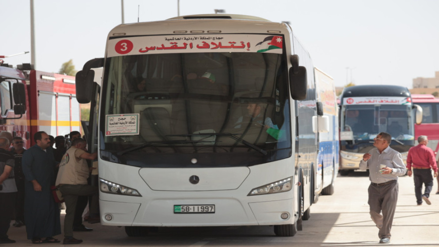 اتفاق يسمح بدخول الحافلات الأردنية إلى