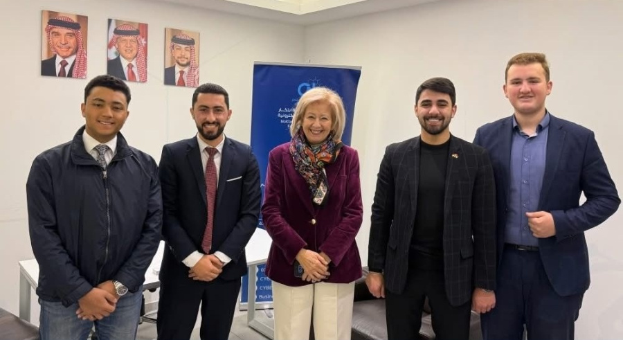 العين هيفاء النجار تزور مكتب مؤسسة