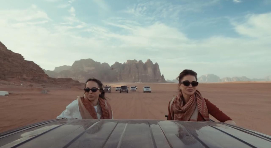 الملكة رانيا تنشر مشاهد من جولتها