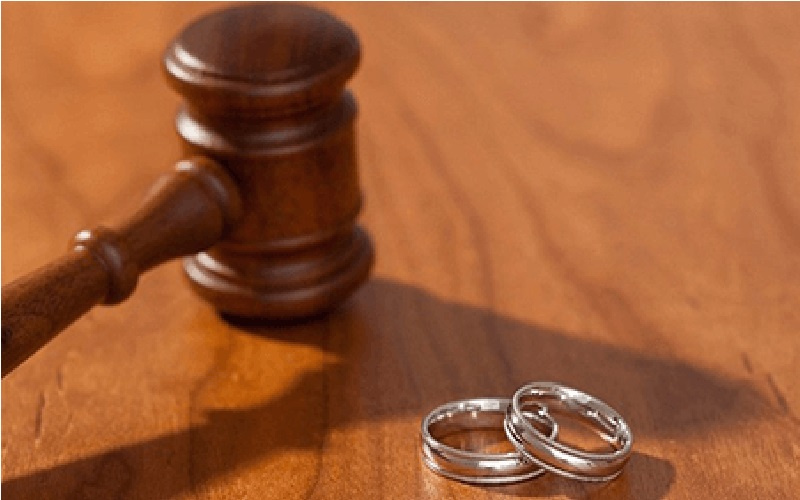 كنايات الطلاق عبر الرسائل النصية تضع