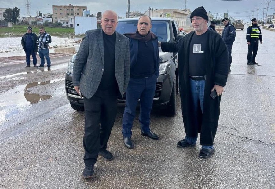 النائب بني هاني يتفقد أوضاع المواطنين