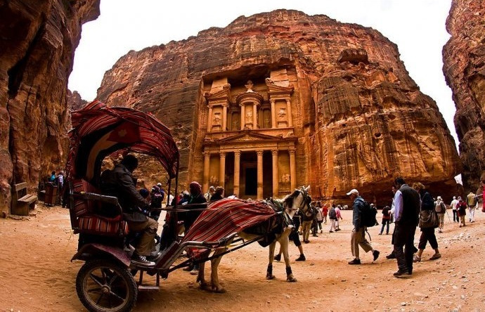 7.8 مليار دولار الدخل السياحي للأردن