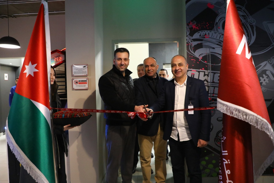 الشرق الأوسط تنتقل بالحياة الجامعية إلى