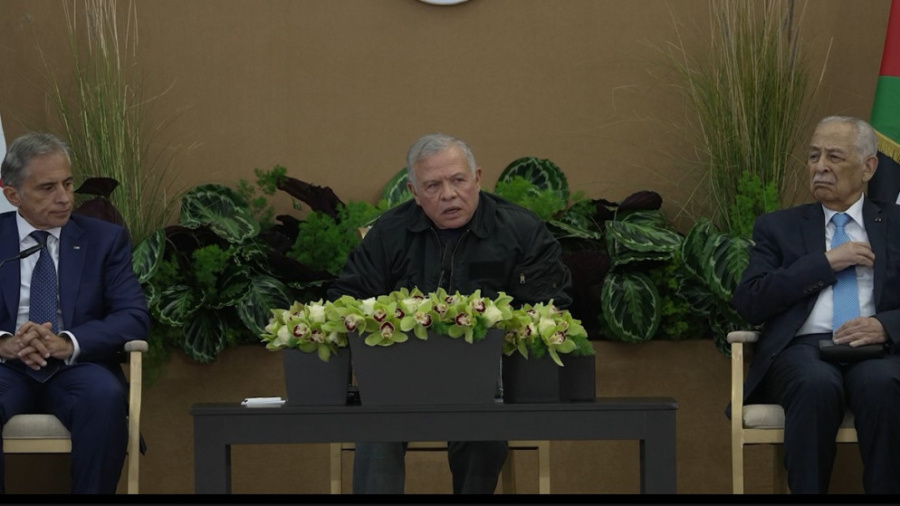 ماذا قال الملك لوجهاء وممثلين عن