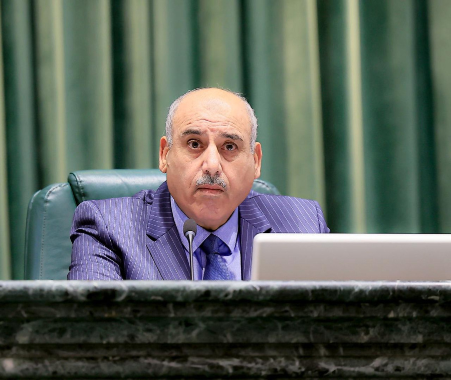 القاضي: برؤية الملك وبسالة الجيش يبقى