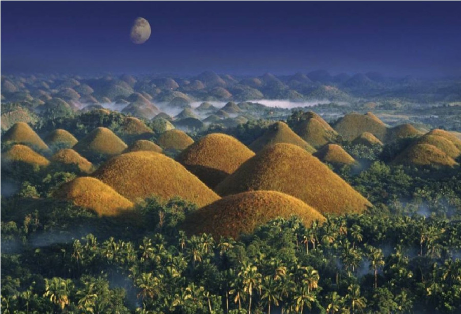 تلال الشوكولاتة في الفلبين: لوحة طبيعية