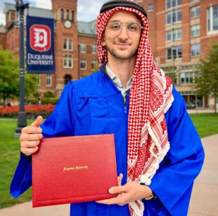 نادي نعيمة يهنئون سمير حداد بتخرج