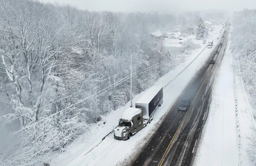 85 قتيلا.. حصيلة العاصفة الثلجية التي