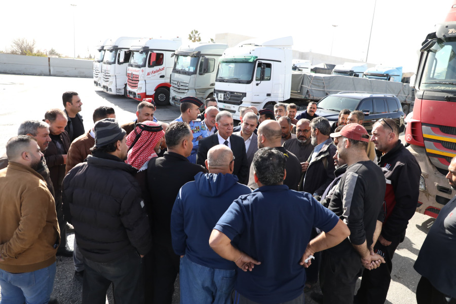 الفراية يفاجئ مركز حدود جابر بزيارة