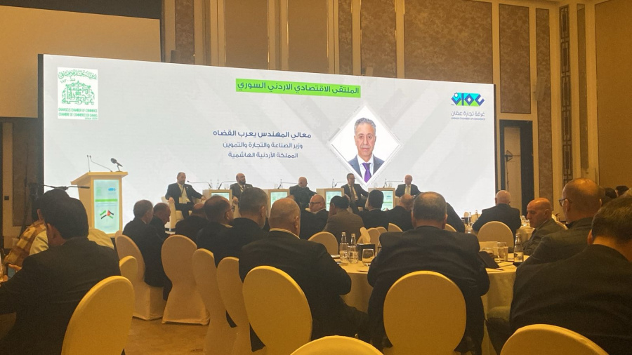 القضاة: الحكومة تعتزم انشاء مطار خاص