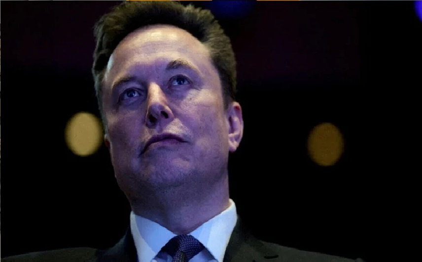 القضاء الفرنسي يلاحق إيلون ماسك.. تفتيش