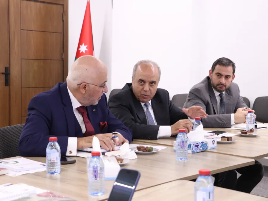 نحو جامعات فاعلة سياسيا: اجتماع اللجنة