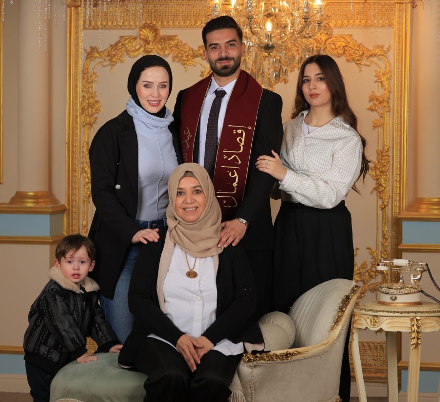 عبدالله عليان.. مبارك التخرج (صور)