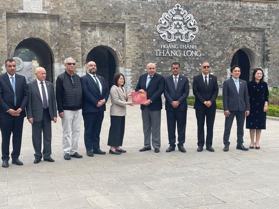 القاضي يلتقي سفراء ورؤساء البعثات العربية