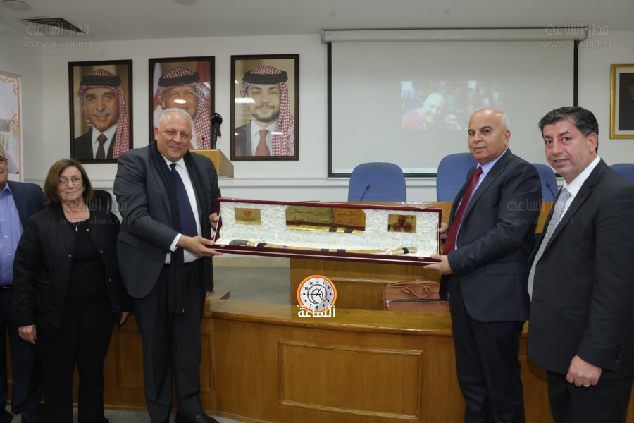 السلط تكرم وائل سليمان لمسيرة إنسانية