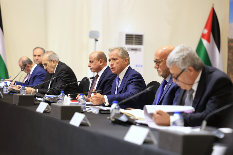 مجلس الوزراء يبدأ اجتماعه في الكرك