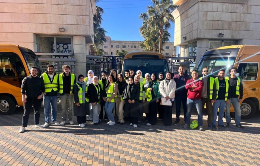 عمّان الأهلية تختتم الحملة الشتوية أمل