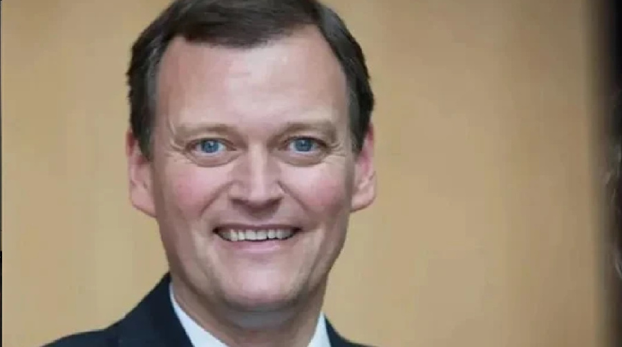 فاجعة تهز مينيسوتا.. مرشح جمهوري يعلق