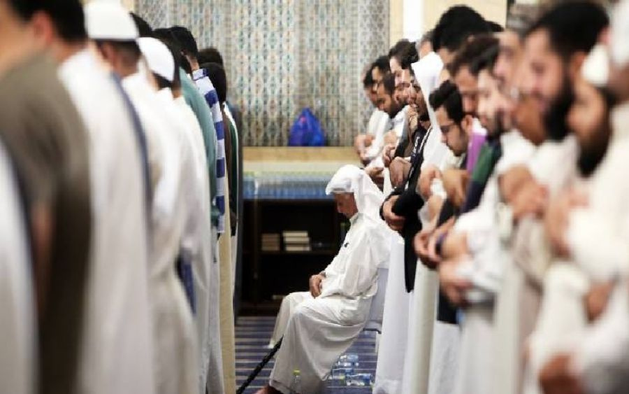 الأردن: صلاة التراويح 20 ركعة