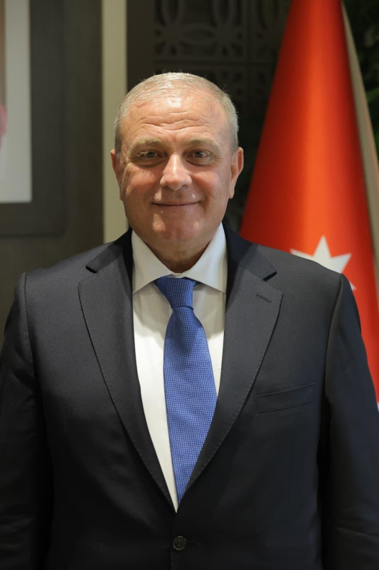 عطية يطالب الحكومة بشمول 17 ألف