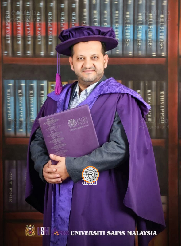 الباحث العوامرة يناقش رسالة الدكتوراه في