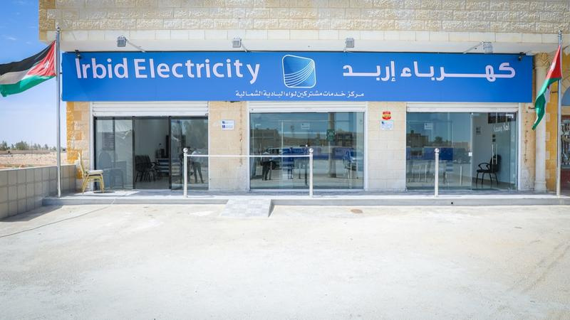 إربد.. سقوط 5 أعمدة وتضرر كوابل