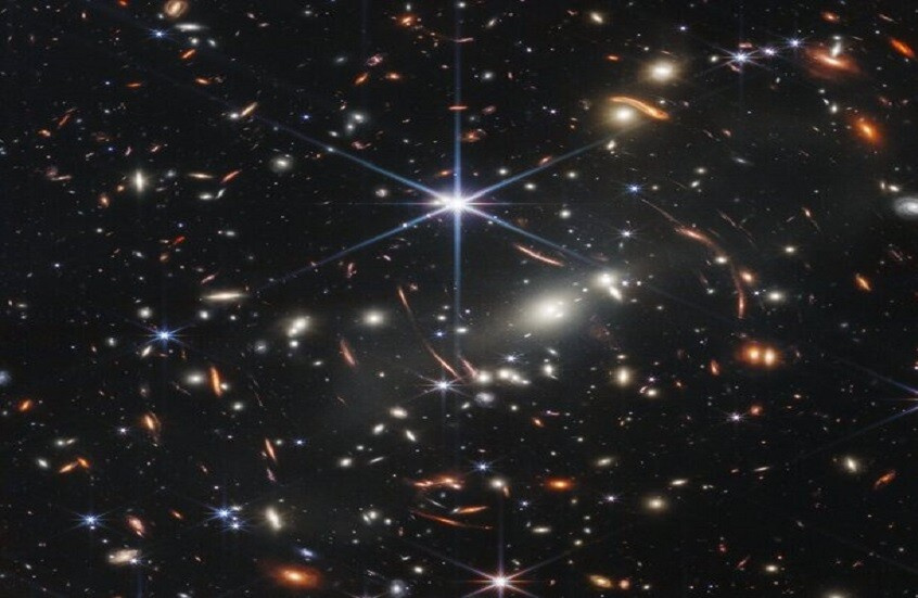 العلماء في حيرة: مجرات تتحدى فهمنا