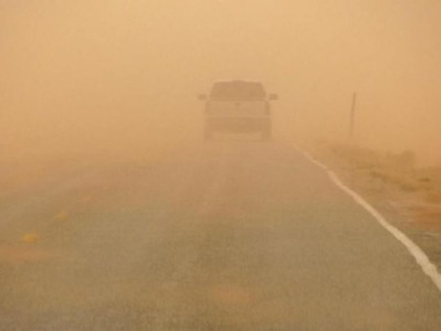 الصحة تحذر من مخاطر موجة الغبار