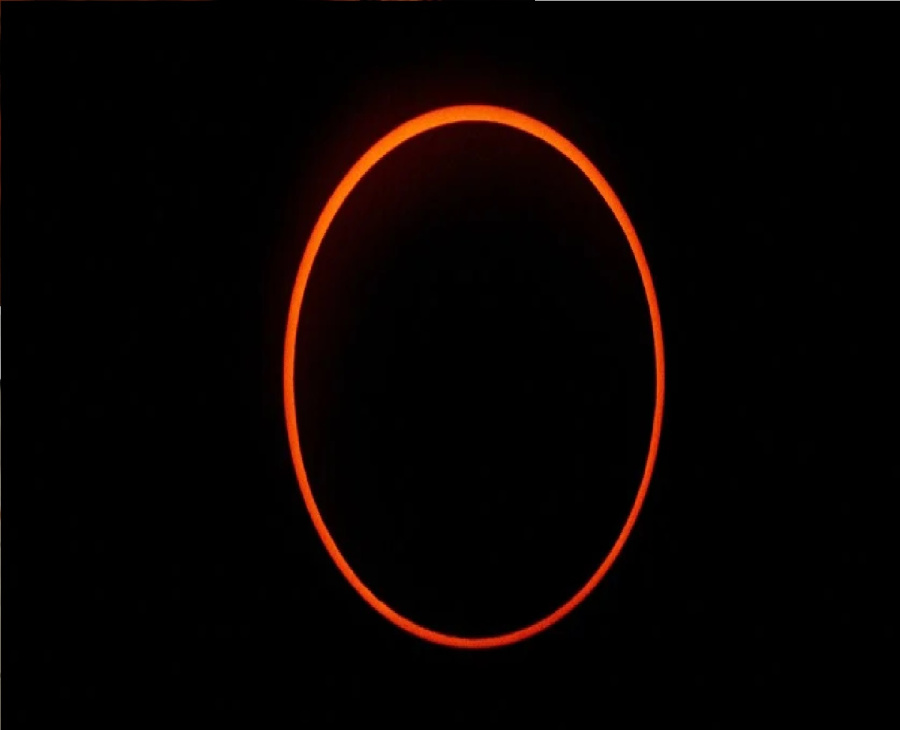 حلقة النار تزين السماء.. كيف يستجيب