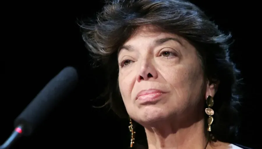 الحارس الملاك لمحمود درويش.. وفاة المثقّفة