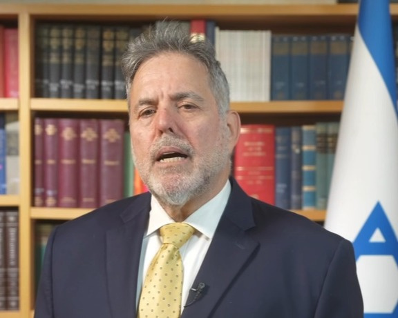 السفير الإسرائيلي روغيل رحمان لا يمارس