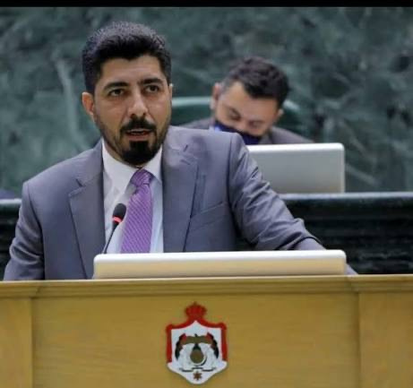 النائب احمد عشا ينجو من حادث