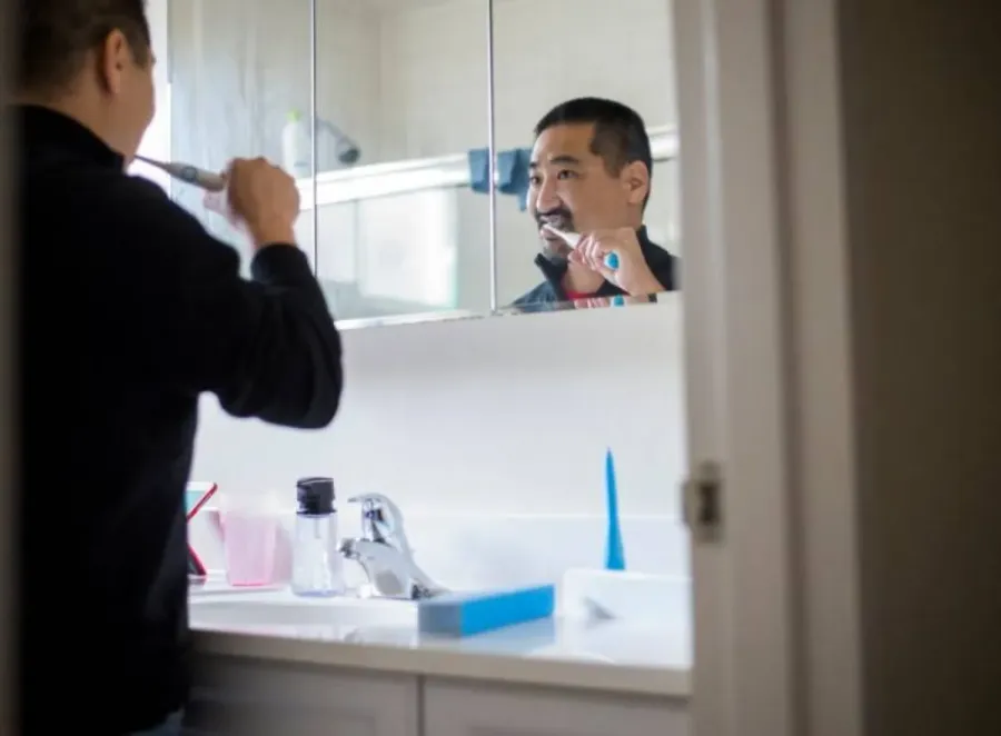 خبراء صحة الأسنان: روتين بسيط لتنظيف