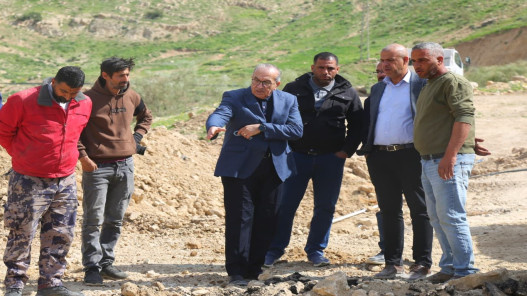 وزير الأشغال يتفقد مشروع إعادة تأهيل